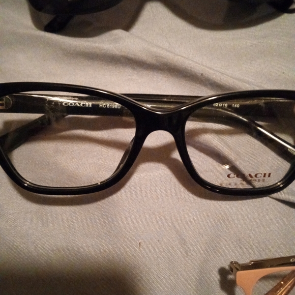 11 pair of active sport sunglasses originally $45 a piece and two coach $120 ea - Picture 5 of 9